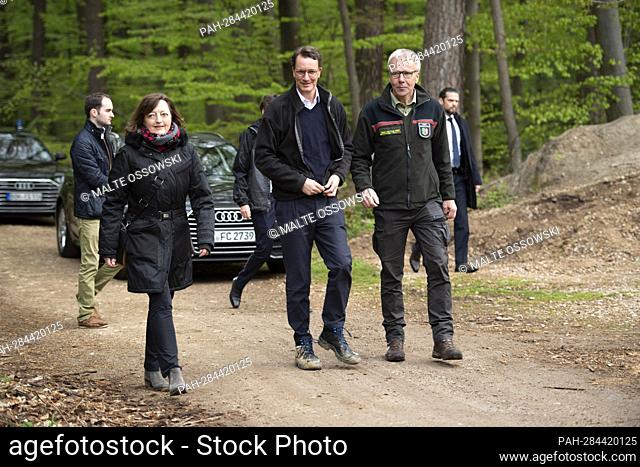 From left: Claudia BOENNIGHAUSEN, Bonnighausen, Head of the State Forestry Department, Hendrik WUEST, Wust, CDU, Prime Minister of the State of North...