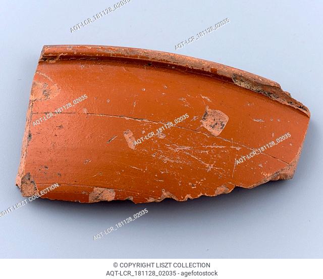 Earthenware fragment terra sigillata, bowl bowl crockery holder soil find ceramic pottery clay engobe, Edge fragment of dish or bowl