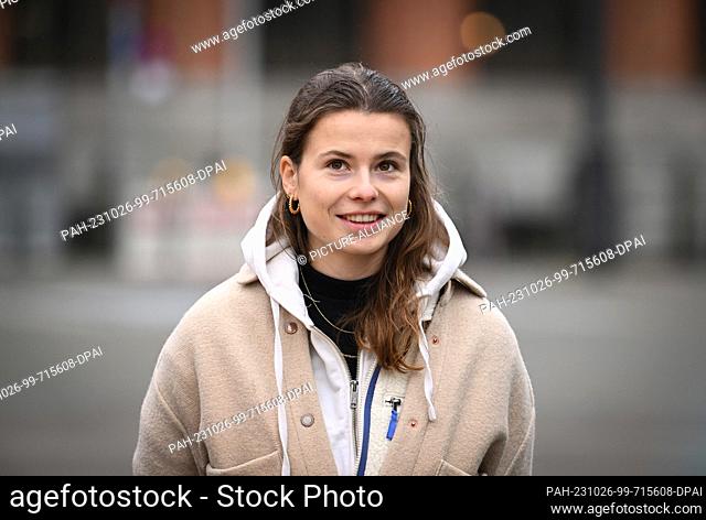26 October 2023, Berlin: Lisa Neubauer, taken in the rain during a Fridays for Future press conference in front of the Red City Hall