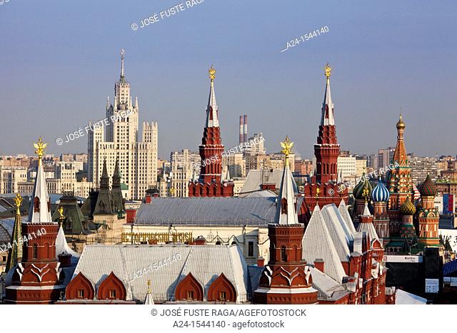 Rusia , Moscow City , St. Basil's Cathedral and History Museum Skyline