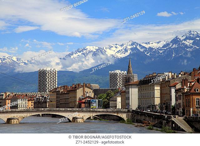 France, Rhône-Alpes, Grenoble, skyline, Alps, Isère River