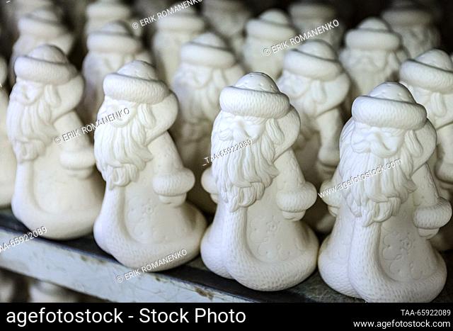 RUSSIA, VORONEZH - DECEMBER 19, 2023: Blanks for Christmas ornaments are pictured at the Igrushki factory. The enterprise is engaged in production of PVC...