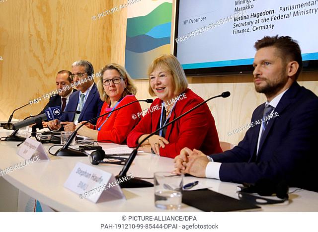 10 December 2019, Spain, Madrid: Bettina Hagedorn (2nd from right), German negotiator, State Secretary for Finance, speaks alongside Svenja Schulze