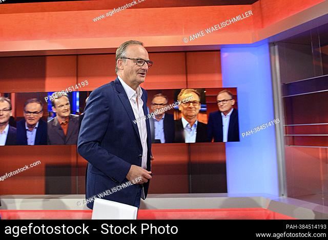 Frank PLASBERG, presenter, last show as presenter of Hart aber Fair, departure, talk show Hart aber Fair on November 14th, 2022 in Koeln/ Germany
