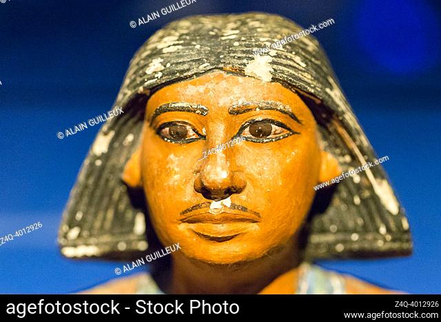 Cairo, Egyptian Museum, detail of a double statue of Nimaatsed, a priest of the 5th dynasty