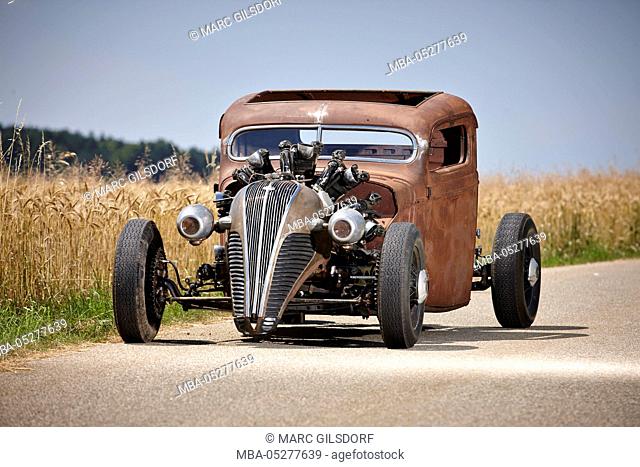 Hot-Rod, Rat-Rod, self-built with airplane radial engine