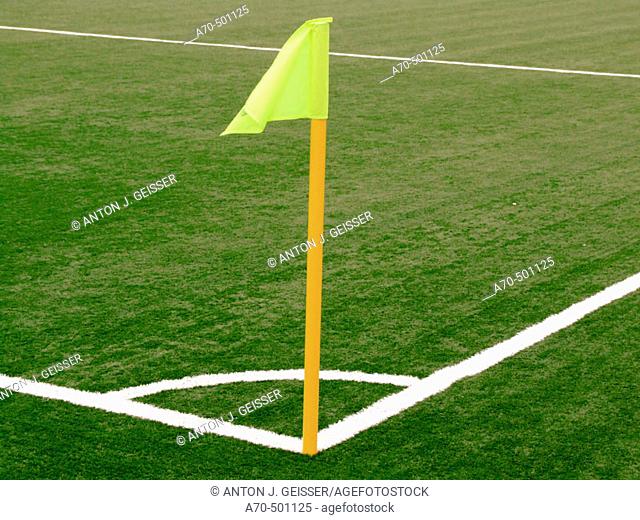 Soccer pitch: corner arc