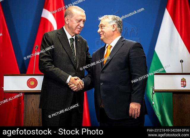 18 December 2023, Hungary, Budapest: Viktor Orban (r), Prime Minister of Hungary, and Recep Tayyip Erdogan, President of Turkey