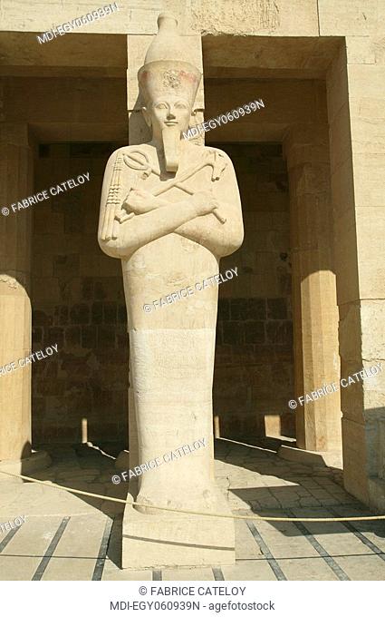Hatshepsut temple - Statue of the Queen Hatshepsut
