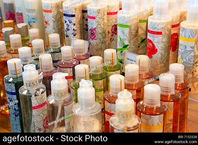 Various testers for perfumes, perfume producer, Fragonard, Grasse, Var, Provence, South of France, France, Europe