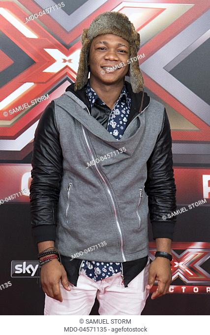 Il cantante e concorrente Samuel Storm al red carpet in occasione della finale della trasmissione televisiva X Factor Italia. Milano, 13 dicembre 2013