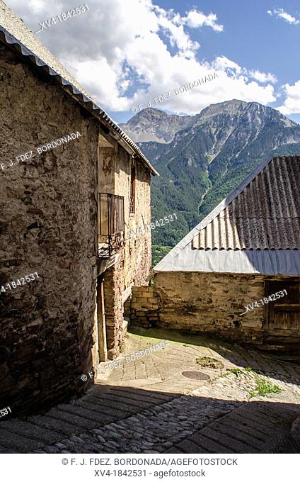 Small village of Gistain  Chistau Valley, Huesca Pyrenees, Aragon, Spain