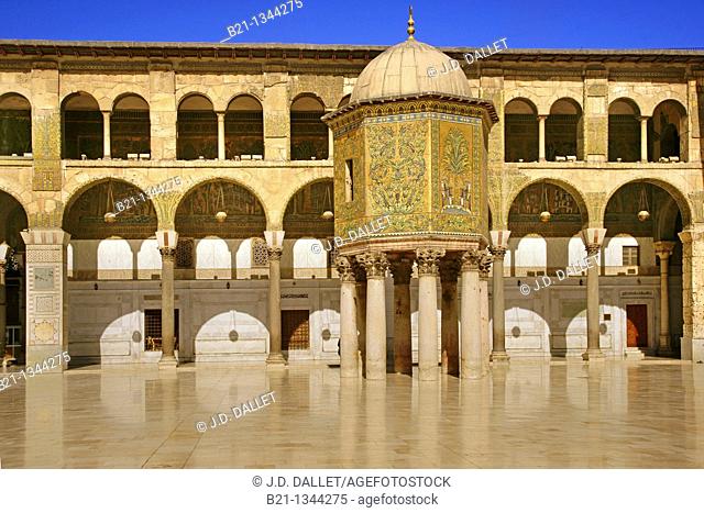 Syria-Damascus-The Umayyad Mosque, also known as the Grand Mosque of Damascus Arabic:    , transl  Gam' Bani 'Umayyah al-Kabir
