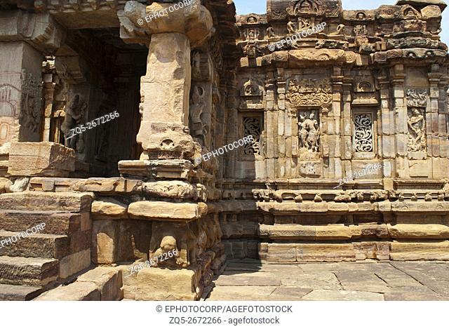 Western mukha-mandpa, Virupaksha temple, Pattadakal temple complex, Pattadakal, Karnataka, India