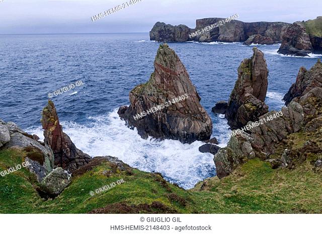 Ireland, Ulster, Donegal County, island of Tory, cliffs on east side island