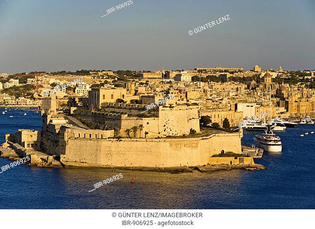 Fort San Angelo, Vittoriosa, The Three Cities from La Valletta with Grand Harbour, Malta, Europe