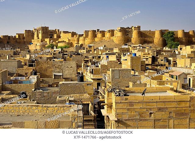 Fort and city â€‹â€‹rooftops, Jaisalmer, Rajasthan, India