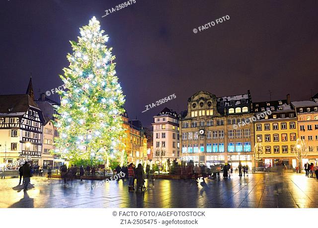 The great Christmas tree in Place Kleber at Christmastime. Europe's best Christmas market 2014. Strasbourg. Bas-Rhin. Alsace. France