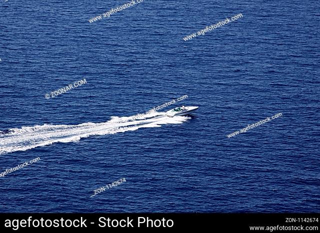 Motorboot vor La Gomera, Kanarische Inseln, Spanien, Europa
