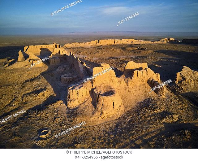 Ouzbekistan, region de Karakalpakstan, les citadelles du desert, Ayaz Qala / Uzbekistan, Karakalpakstan province, desert citadel, Ayaz Kala