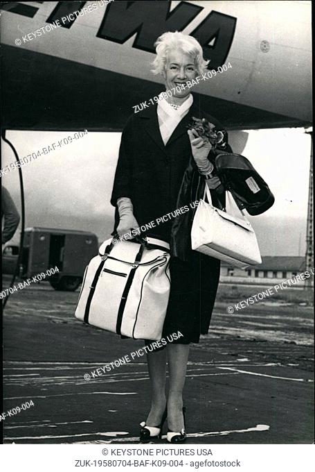 Jul. 04, 1958 - Lily Pons Singer Arrives Orly Airport Paris (Credit Image: © Keystone Press Agency/Keystone USA via ZUMAPRESS.com)