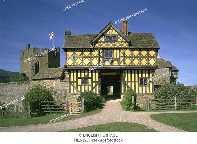 Stokesay Castle and gatehouse, Shropshire, 1997. The timber-framed gatehouse was added in 1620. Stokesay Castle is the finest and best-preserved 13th century...