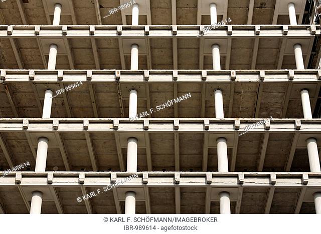 Restoration of an office building, bare cement structure, storeys without a facade, Duesseldorf, North Rhine-Westphalia, Germany, Europe