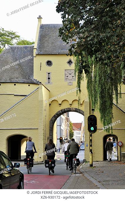 Smedenpoort Sint-Andries, Brugge  City Gate, Medieval town of Bruges, Belgium