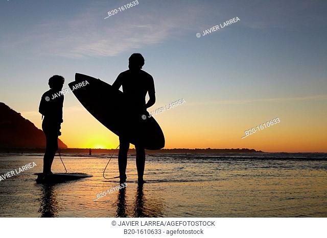 Surf, Zurriola Beach, Donostia, San Sebastian, Gipuzkoa, Basque Country, Spain