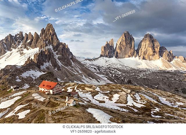 Europe, Italy, South Tyrol, Bolzano. Paterno, Tre Cime di Lavaredo and the Locatelli hut, in the Dolomites at the border between South Tyrol and the Province of...