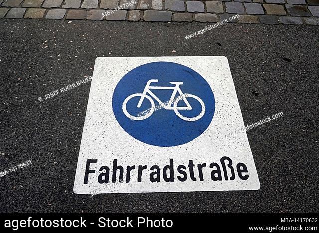 germany, bavaria, upper franconia, bamberg, road marking, bicycle road, bike path