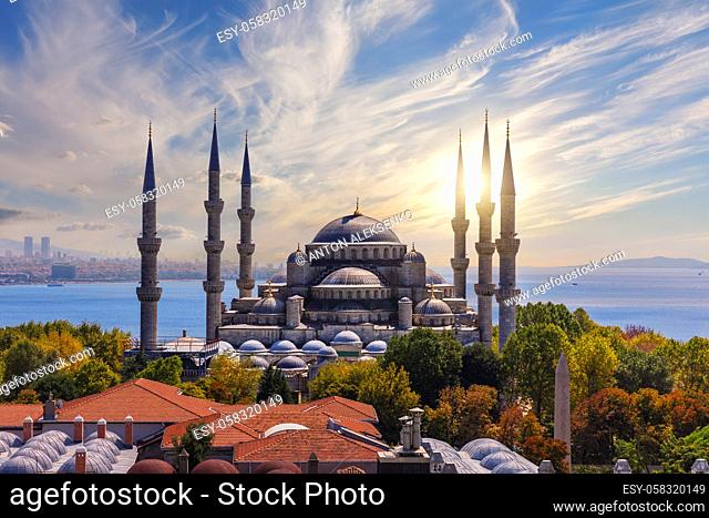 The Blue Mosque or Sultan Ahmet Mosque at sunset, Istanbul, Turkey