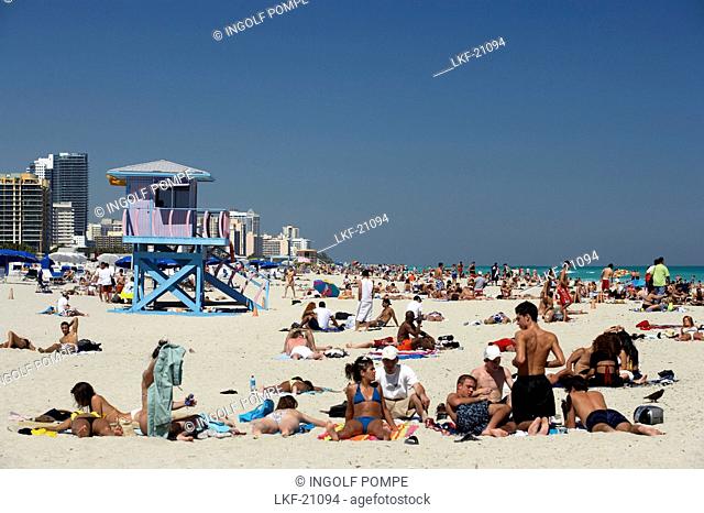 Saandy beach, the Art Deco style, lifeguard tower, South Beach, Miami, Florida, USA