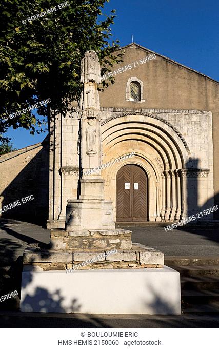 France, Gironde, Marcillac, Romanesque church parish St. Vincent twelfth century