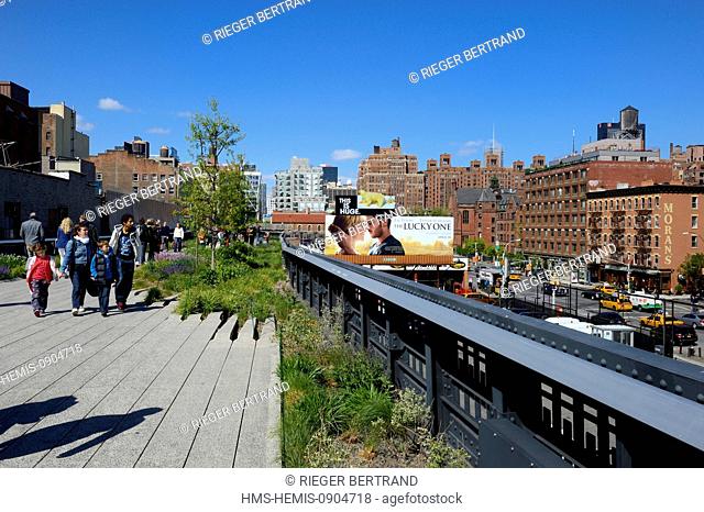 United States, New York City, Manhattan, Meatpacking District (Gansevoort Market), the High Line is a park built on a section of the former elevated freight...