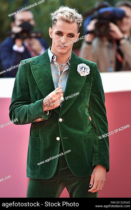 ROME, ITALY - OCTOBER 19: Achille Lauro attend the red carpet of the movie ""Anni Da Cane"" during the 19th Alice Nella Città 2021 at on October 19