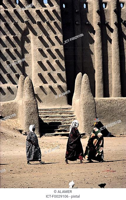 Mali, Djenné, mosque, women