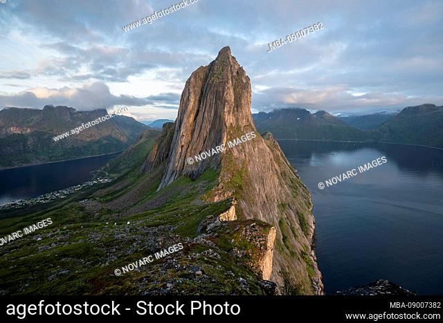 Segla Mountain, Oyfjord, Mefjord, Senja, Norway