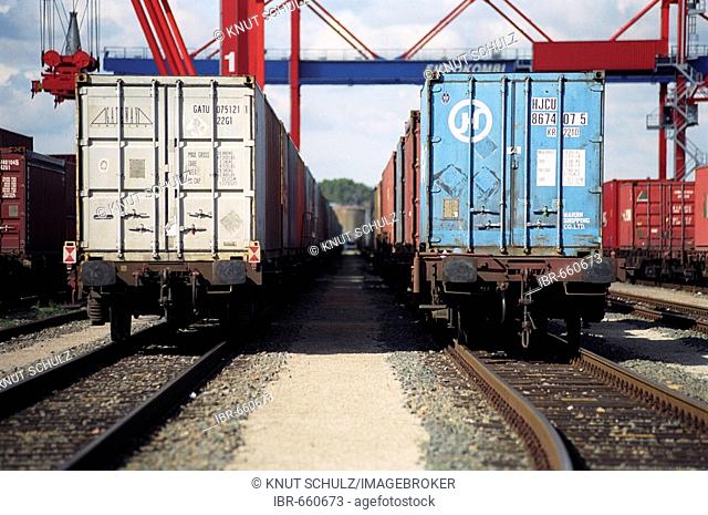 Transshipment of containers at a container terminal, Burchardkai (Burchard Quay), Hamburg, Germany