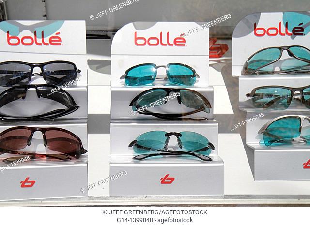 Florida, Key Biscayne, Sony Ericsson Open, professional tennis tournament, sporting event, shopping, Bolle, sunglasses, for sale
