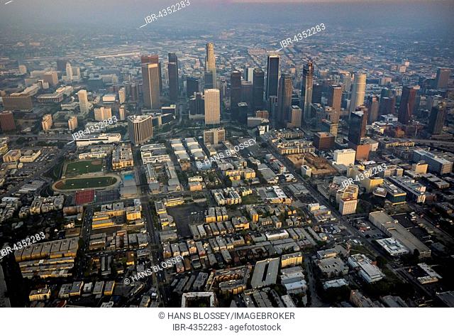 Skyscrapers of downtown Los Angeles in haze, smog, Los Angeles, Los Angeles County, California, USA