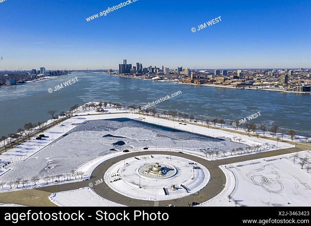 Detroit, Michigan - Belle Isle and the Detroit River in winter, with downtown Detroit in the distance. The James Scott Memorial Fountain is in the circle at...