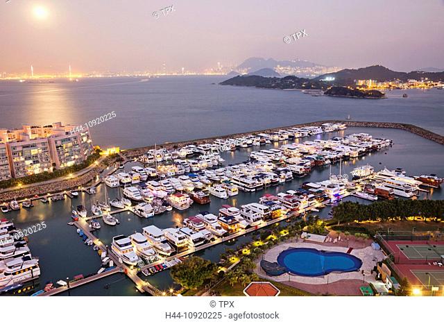 Asia, China, Hong Kong, Lantau, Discovery Bay, Waterfront, Marina, Marinas, Yachts, Yachting, Marinas, Boats, Boating, House Boats, Harbour, Harbours