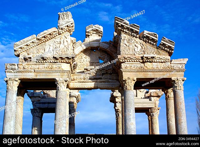Old ruined gate in Aphrodisias, Turkey