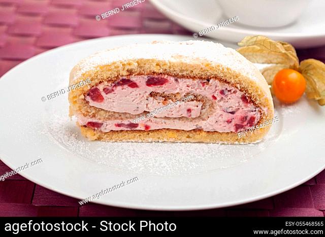piece of cake, swiss roll, strawberry biscuit roll