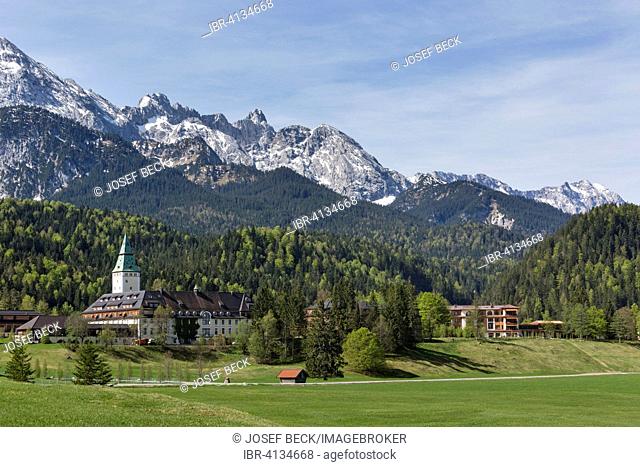 Schloss Elmau castle hotel, venue of the G7 summit in 2015, Klais, Wetterstein Mountains, Werdenfelser Land, Upper Bavaria, Bavaria, Germany