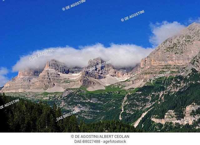 The mountains around Tovel Lake, Non valley, Adamello-Brenta Nature Park, Brenta Dolomites (Unesco World Heritage List, 2009), Trentino-Alto Adige, Italy