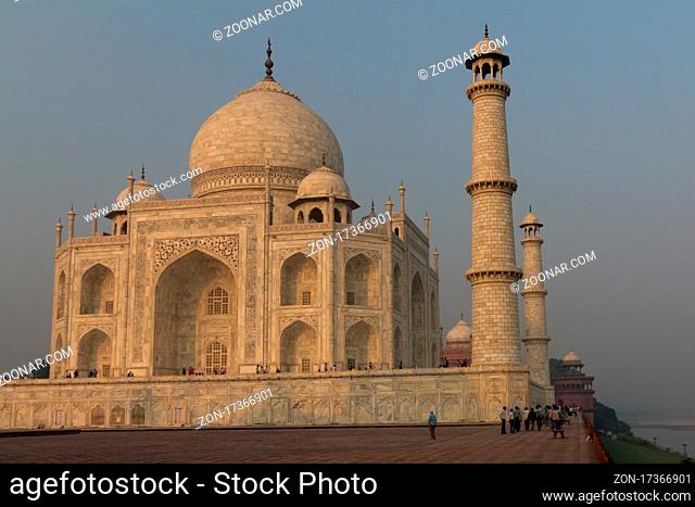 Taj Mahal ? Septermber view at sunrise from the eastern side with the Yamuna river seen on the right hand side. It is the UNESCO World Heritage Site and the...