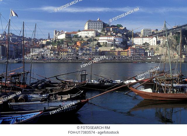 Portugal, Porto, Barcos rabelos (boats) on the Rio Douro in Porto used to transport Port Wine barrels