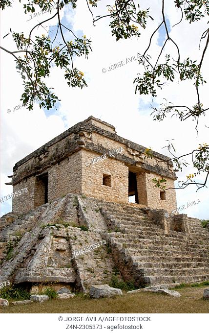 Dzibilchaltun, Maya site